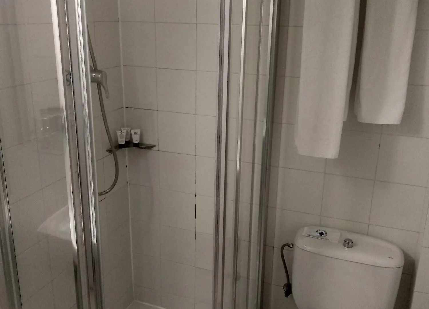 Konukevi Hostal Lami Esplugues de Llobregat