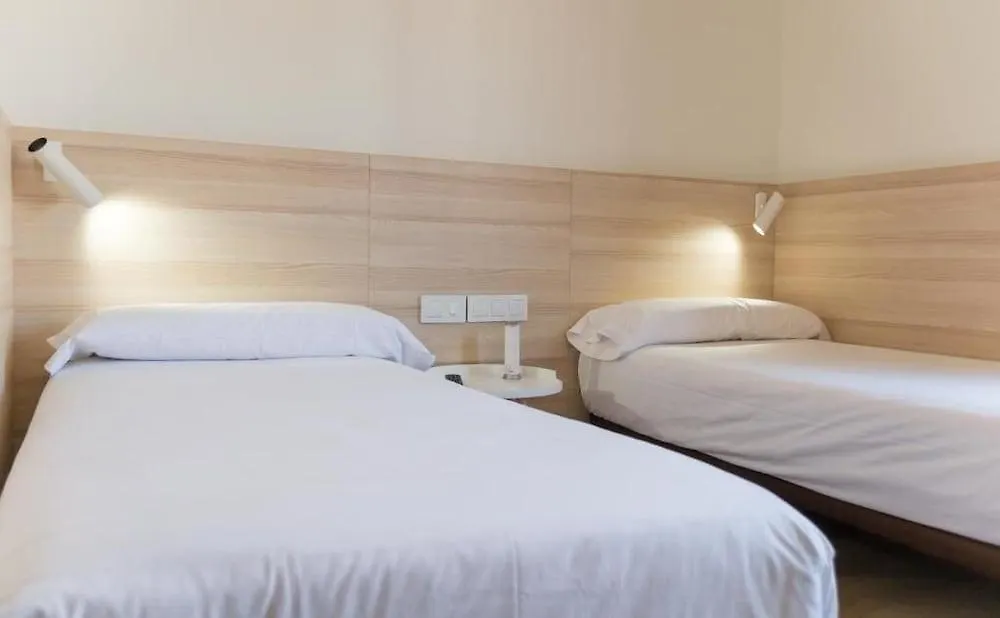 Hostal Lami Esplugues de Llobregat Penzion